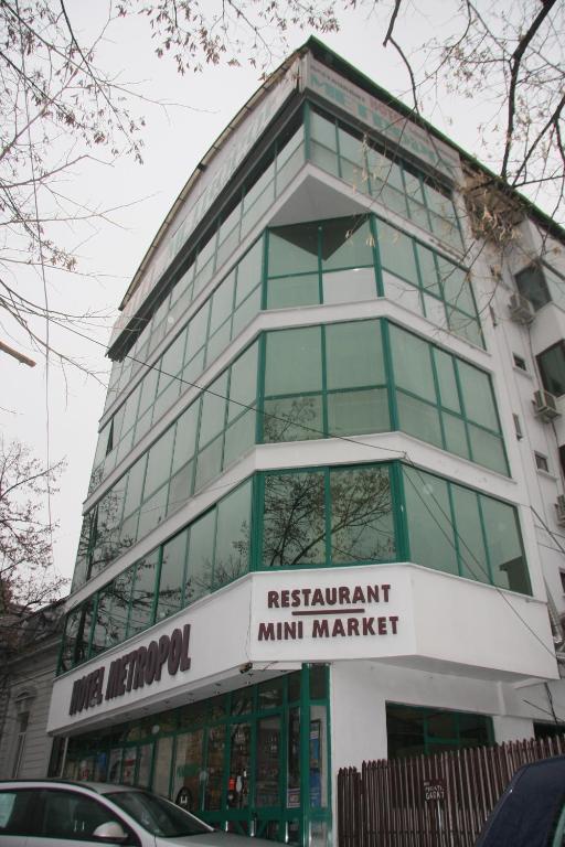 Hotel Metropol بيتستِ المظهر الخارجي الصورة